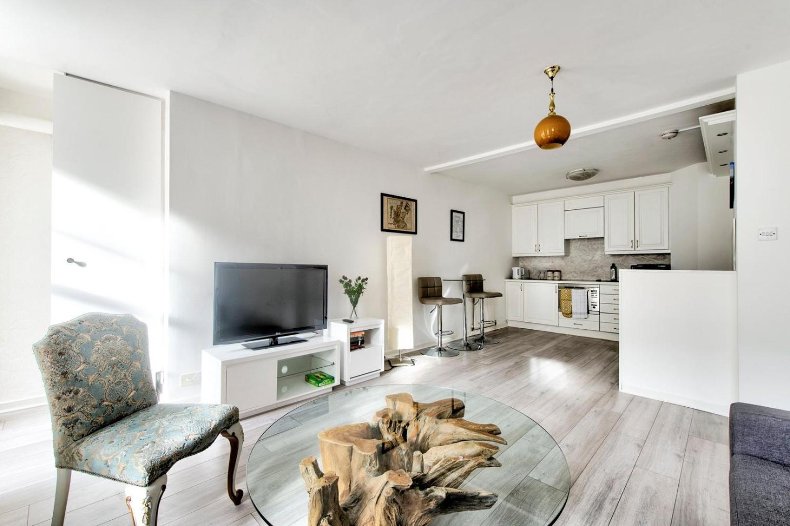 Guestready - Bright & Airy 1Br Flat In Center EDI Exterior photo