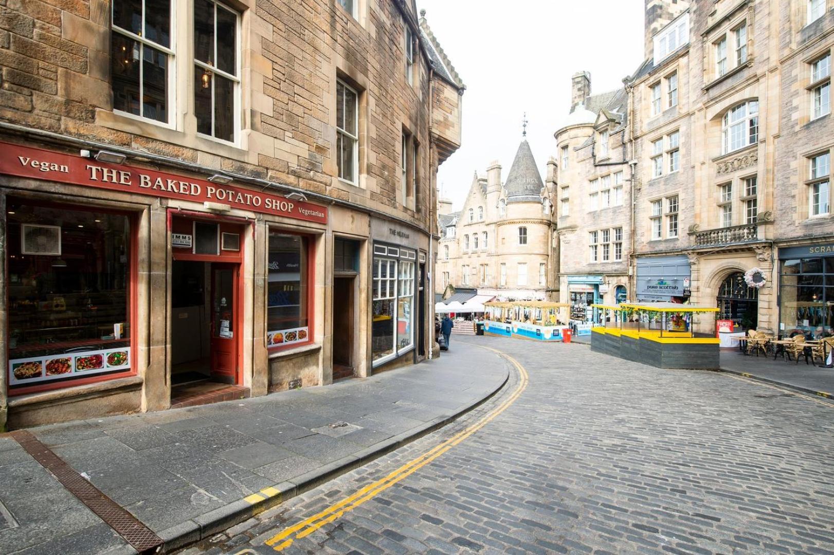 Guestready - Bright & Airy 1Br Flat In Center EDI Exterior photo